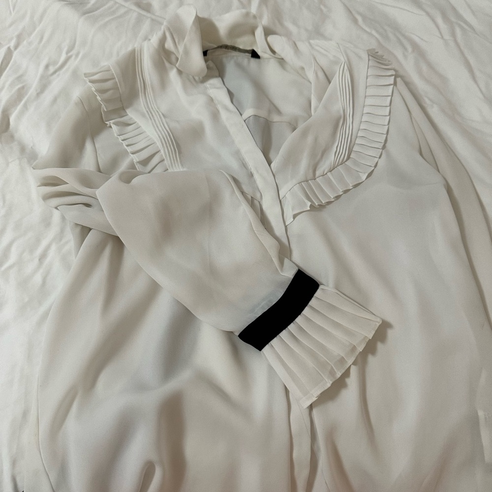 Elegant White Blouse with Pleated Details
